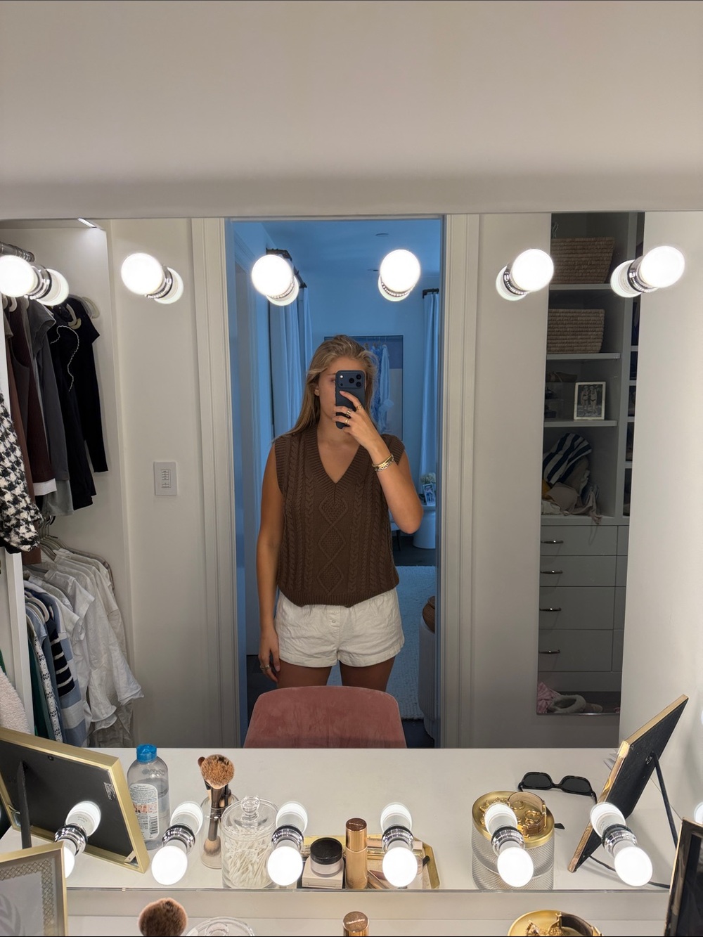 Aritzia Brown Cable-Knit V-Neck Sleeveless Sweater Vest